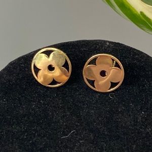 Brand new 18karat real gold saudi gold earrings